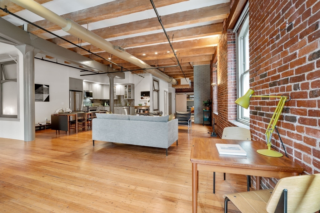 150 Lincoln Street # 4C
