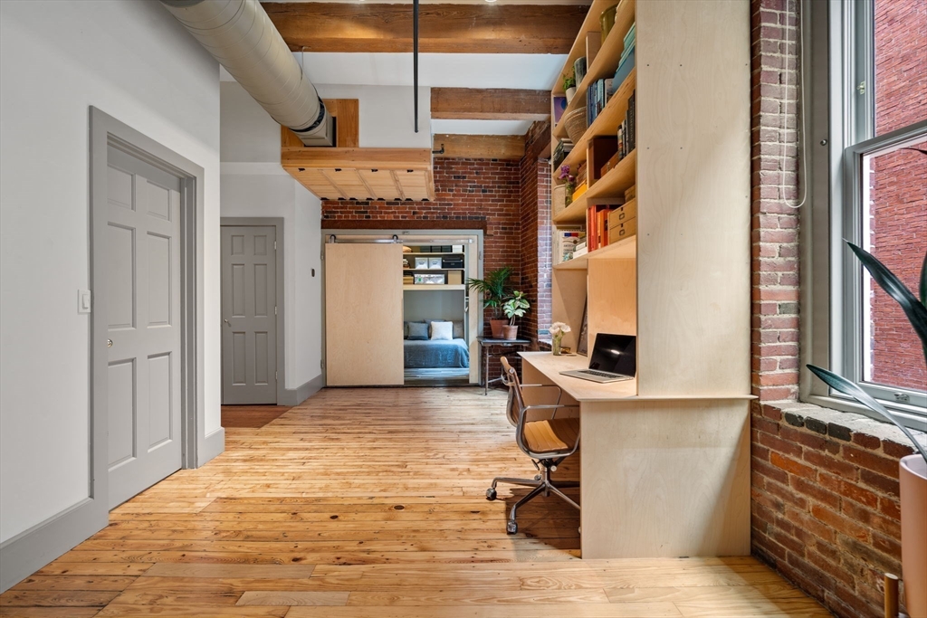 150 Lincoln Street # 4C