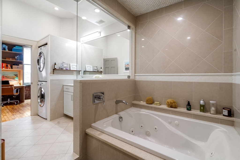 150 Lincoln Street # 4C
