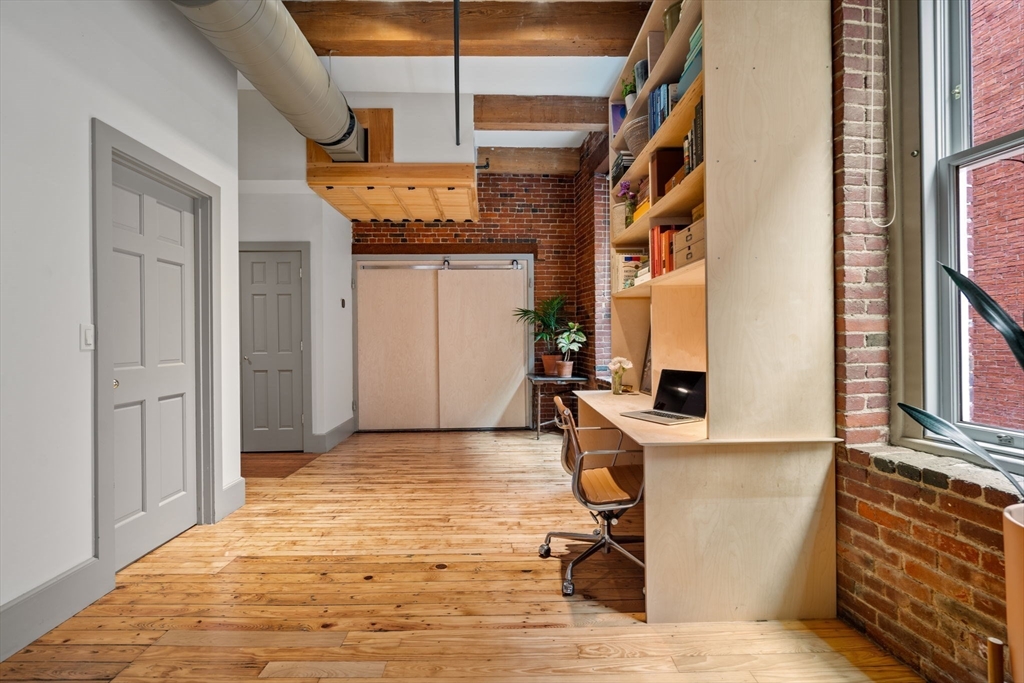 150 Lincoln Street # 4C