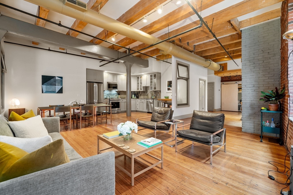 150 Lincoln Street # 4C