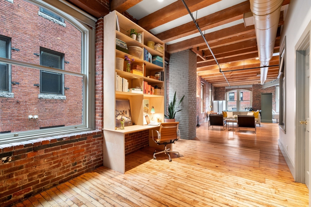 150 Lincoln Street # 4C