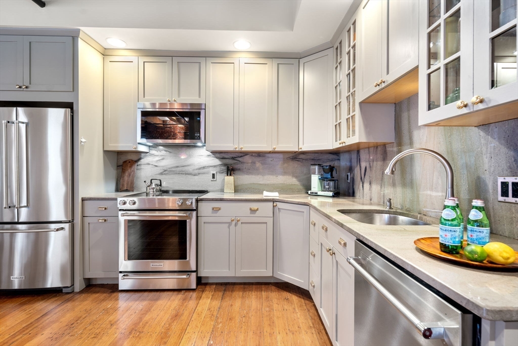 150 Lincoln Street # 4C
