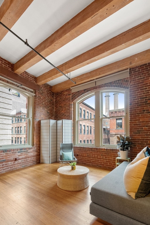 150 Lincoln Street # 4C