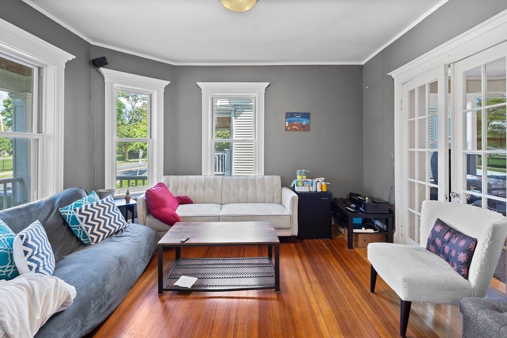 16 Powder House Blvd # 1