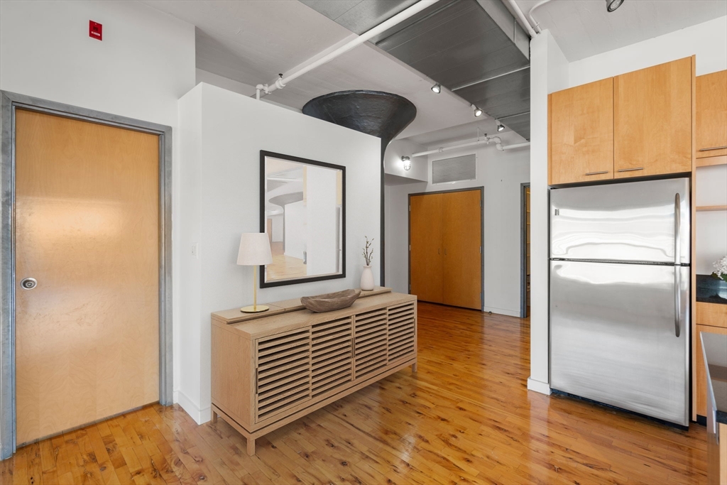 210 Lincoln Street # 601