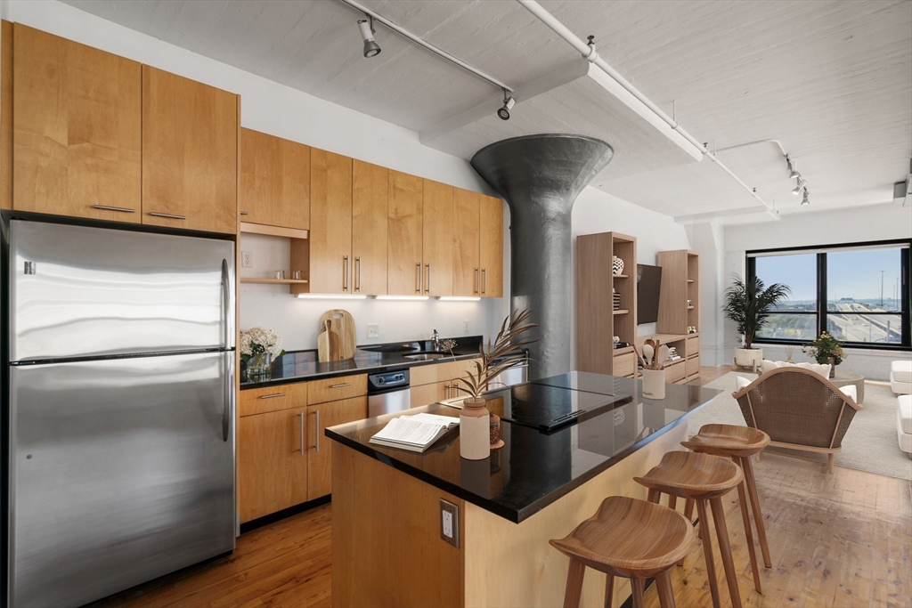 210 Lincoln Street # 601
