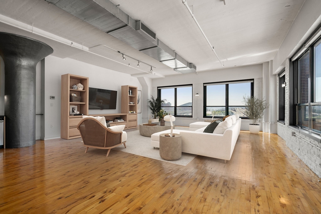 210 Lincoln Street # 601