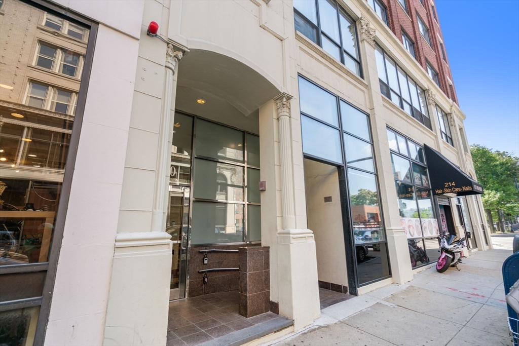 210 Lincoln Street # 601