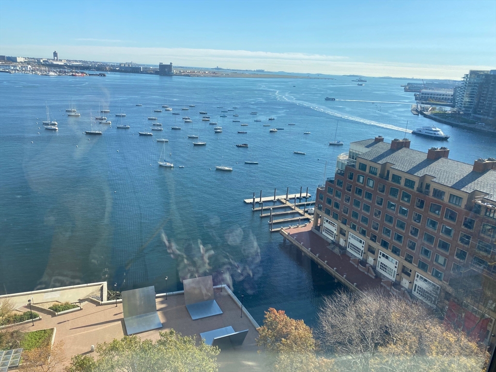65 East India Row # 17E