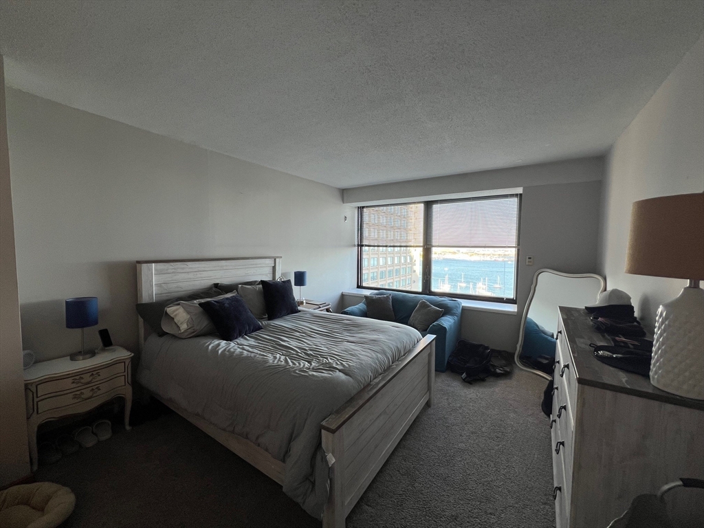 65 East India Row # 17E