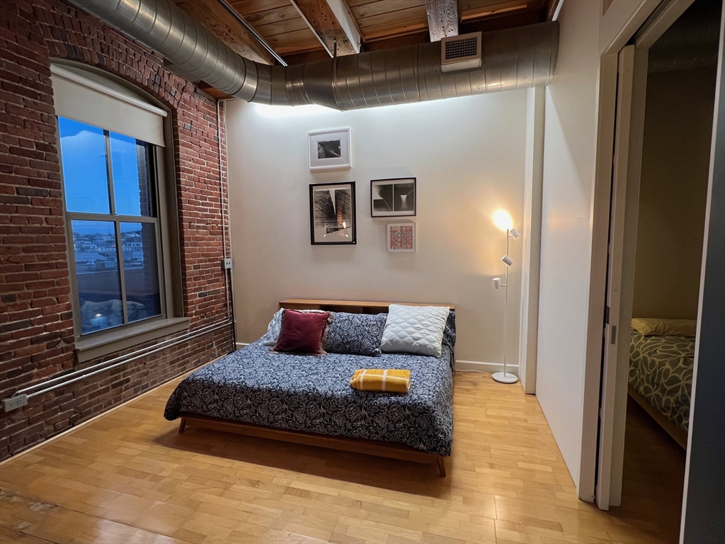 35 Channel Center St # 307