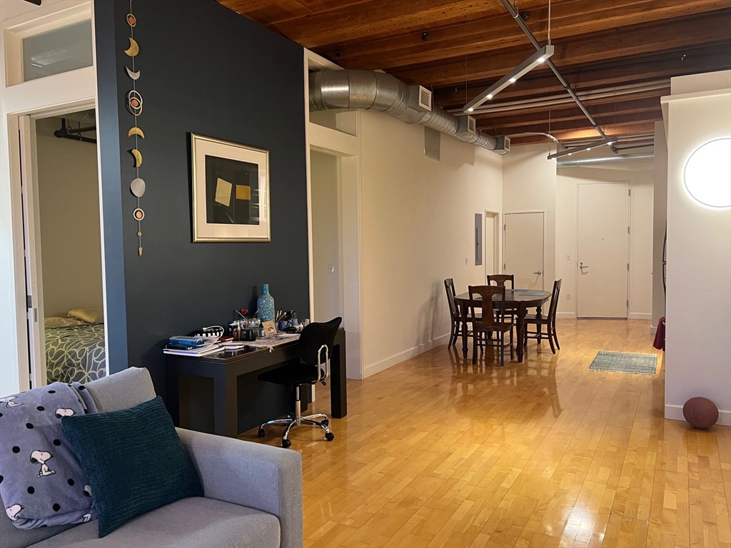 35 Channel Center St # 307