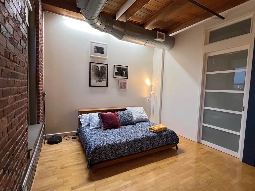 35 Channel Center St # 307