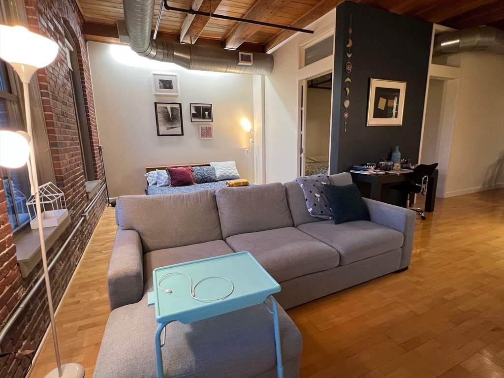 35 Channel Center St # 307