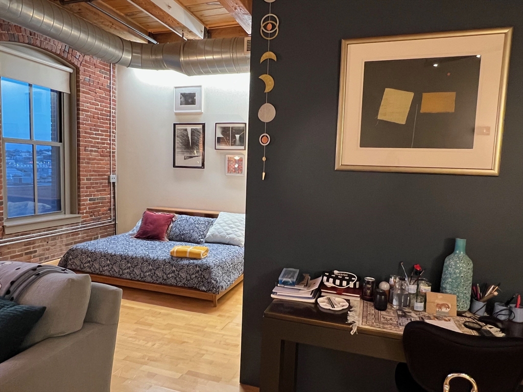 35 Channel Center St # 307