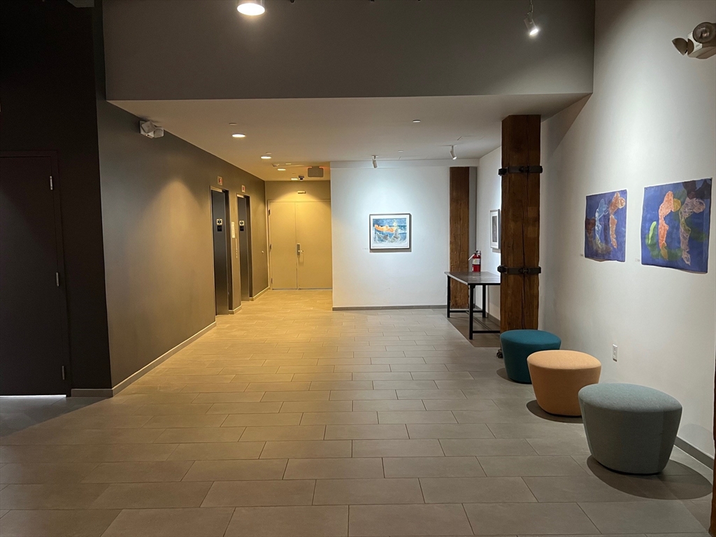 35 Channel Center St # 307