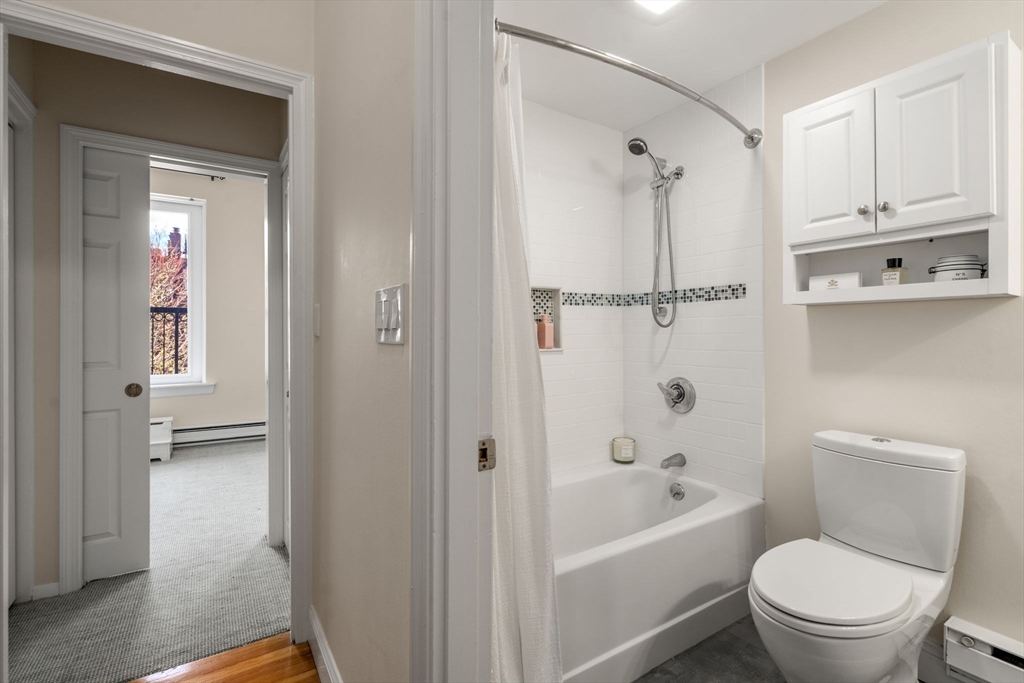 232 W Newton St # D