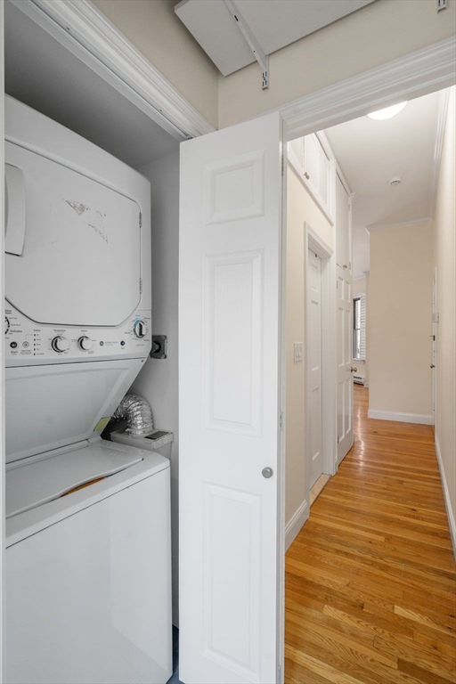 232 W Newton St # D