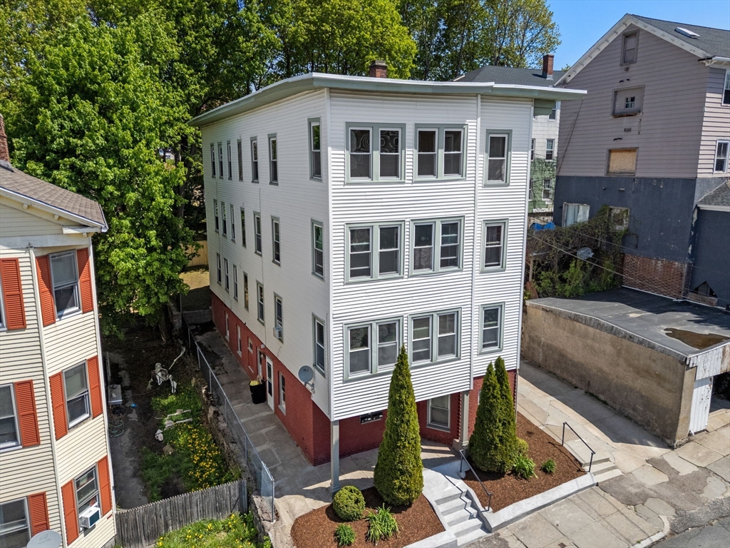 31 Chrome St