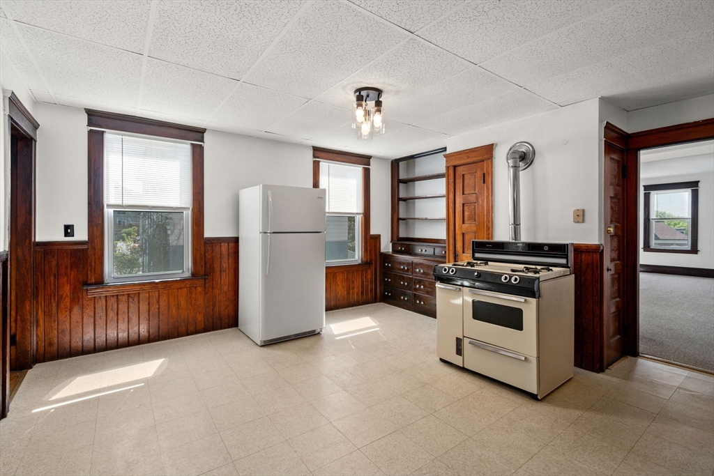 31 Chrome St