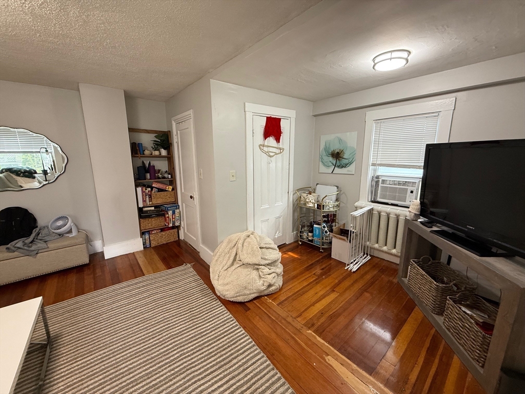 350 Dorchester Street # 1