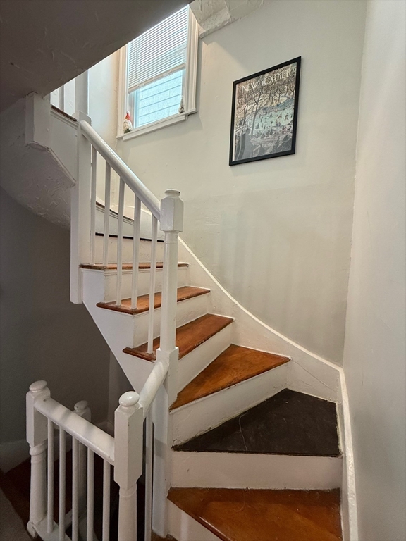 350 Dorchester Street # 1