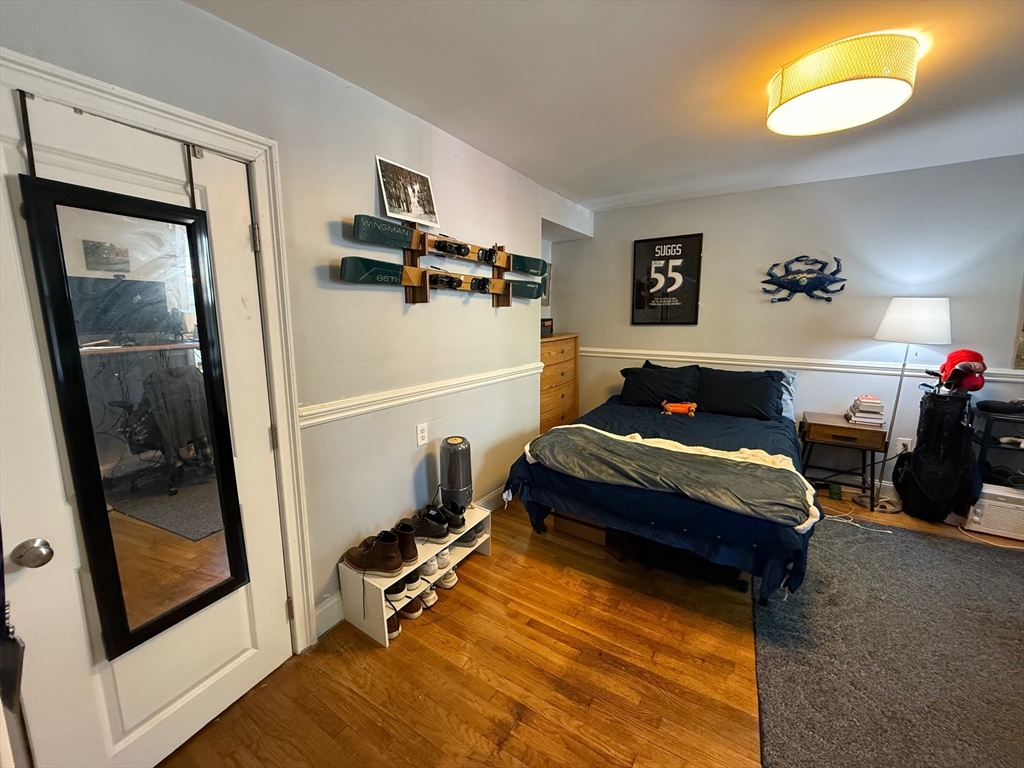189 W Sixth Street Unit: -