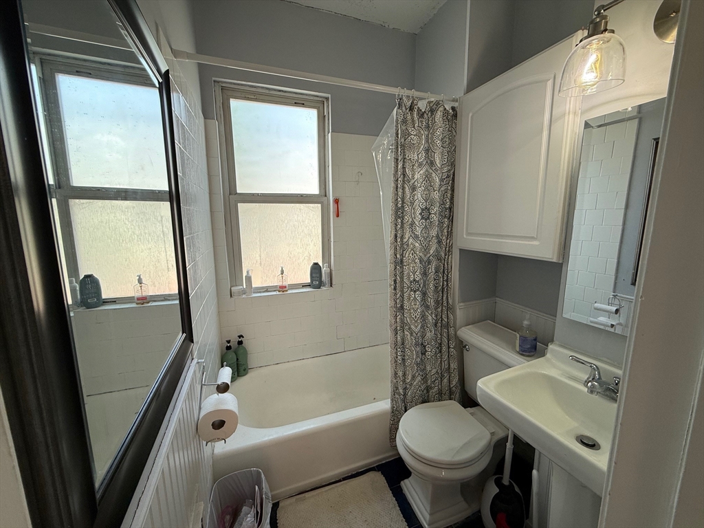 189 W Sixth Street Unit: -