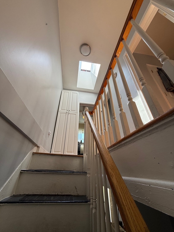 189 W Sixth Street Unit: -