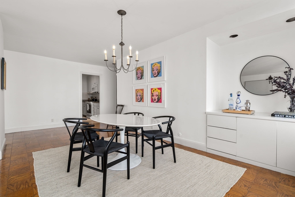 65 East India Row # 27F