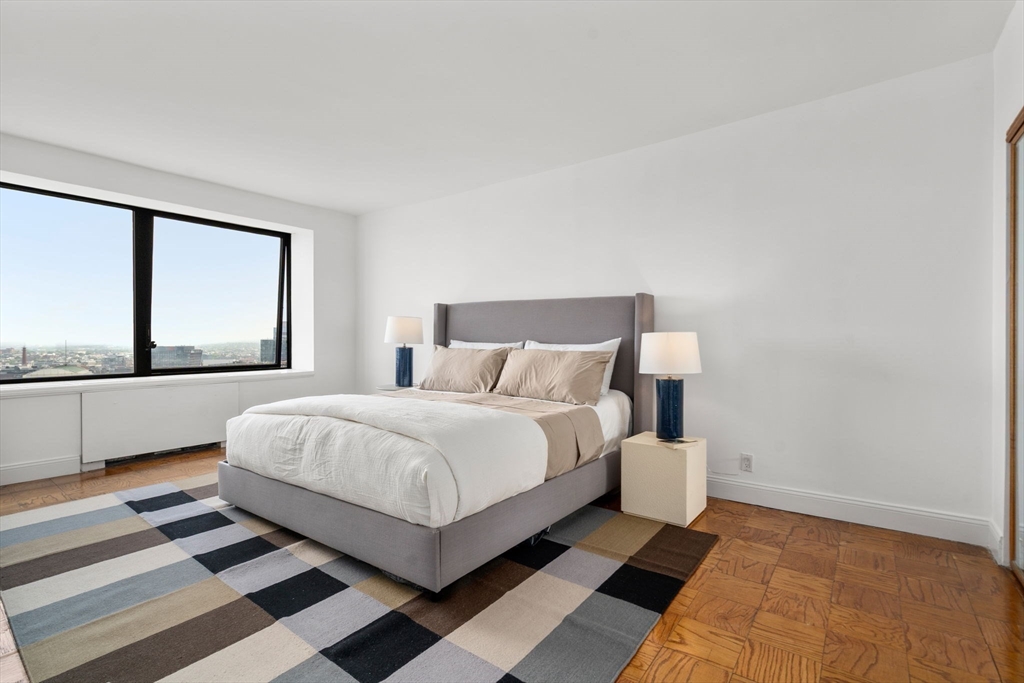 65 East India Row # 27F