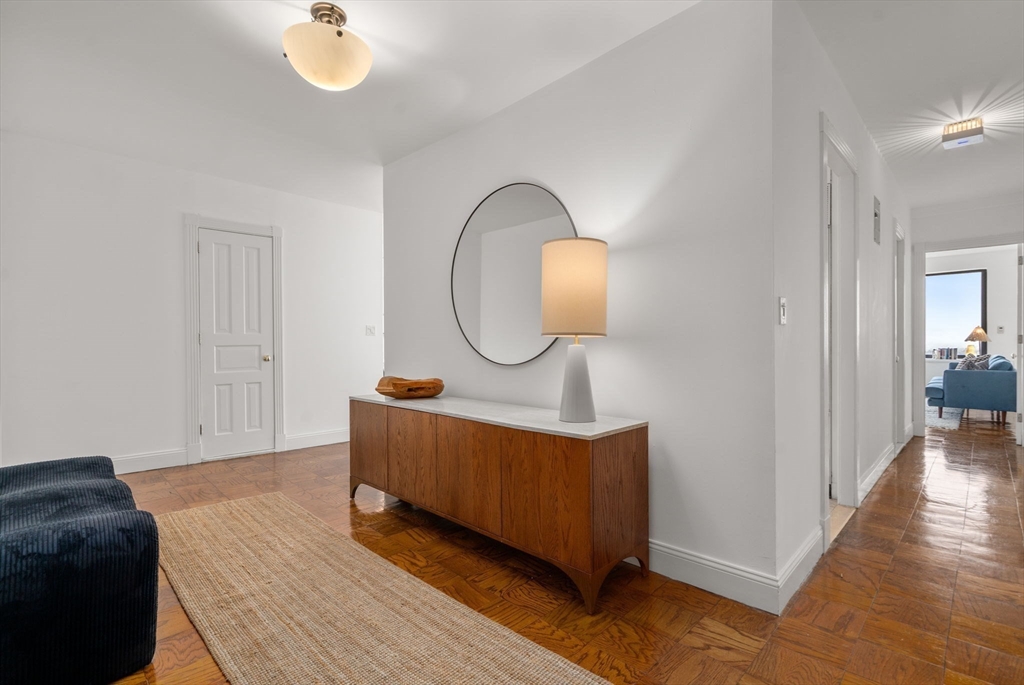 65 East India Row # 27F