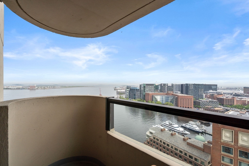 65 East India Row # 27F