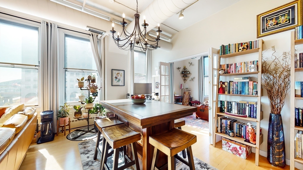 210 South # 2 Unit: 5-2