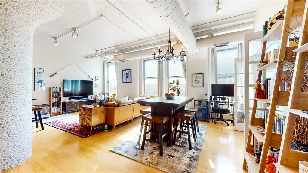 210 South # 2 Unit: 5-2