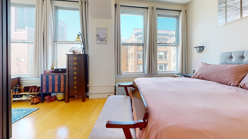 210 South # 2 Unit: 5-2