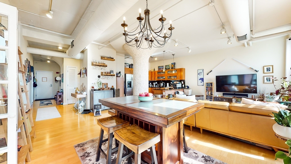 210 South # 2 Unit: 5-2
