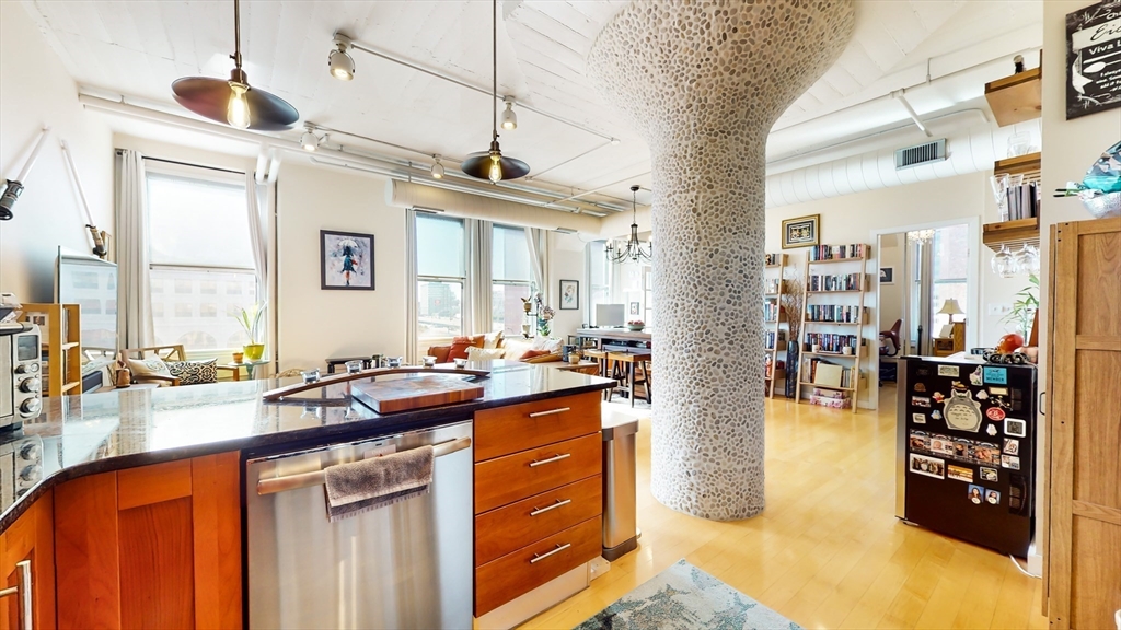 210 South # 2 Unit: 5-2