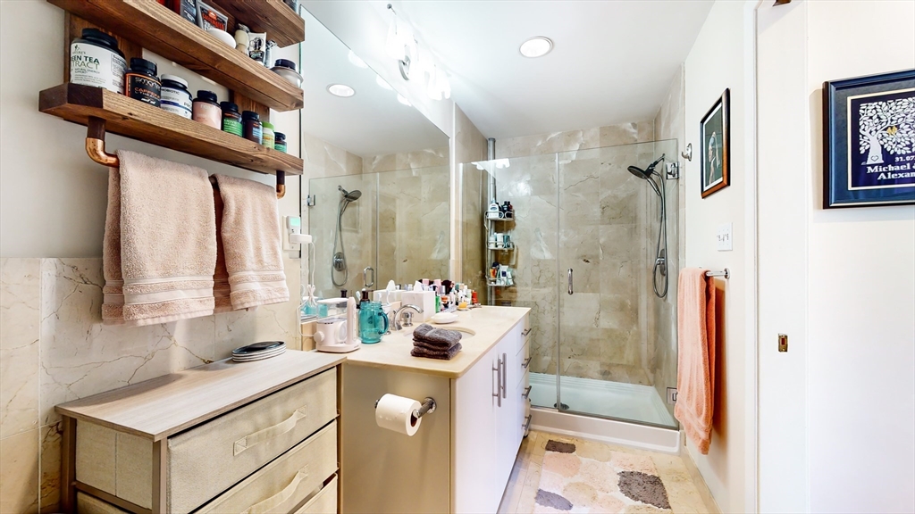 210 South # 2 Unit: 5-2