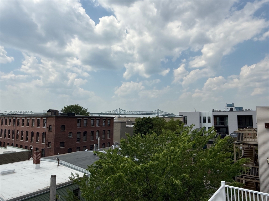 288 Meridian St. # 3