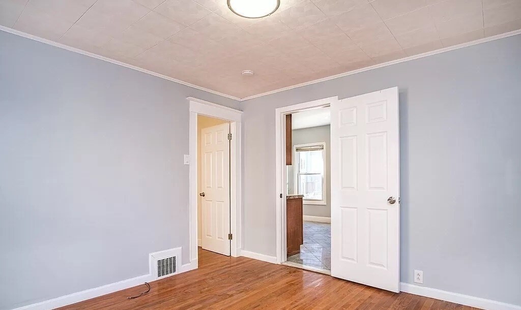 28 Moreland St # 1