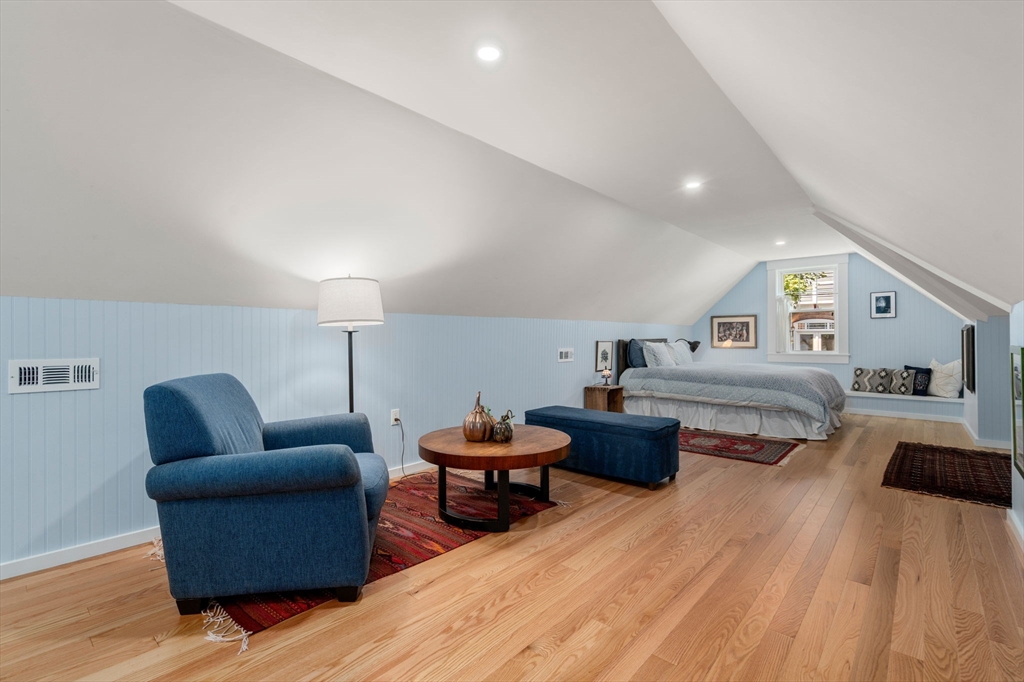 189 Grampian Way # 2