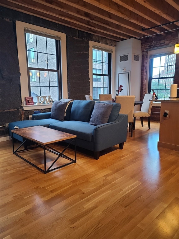 101 Broad Street # 4E, Boston Unit: 4E