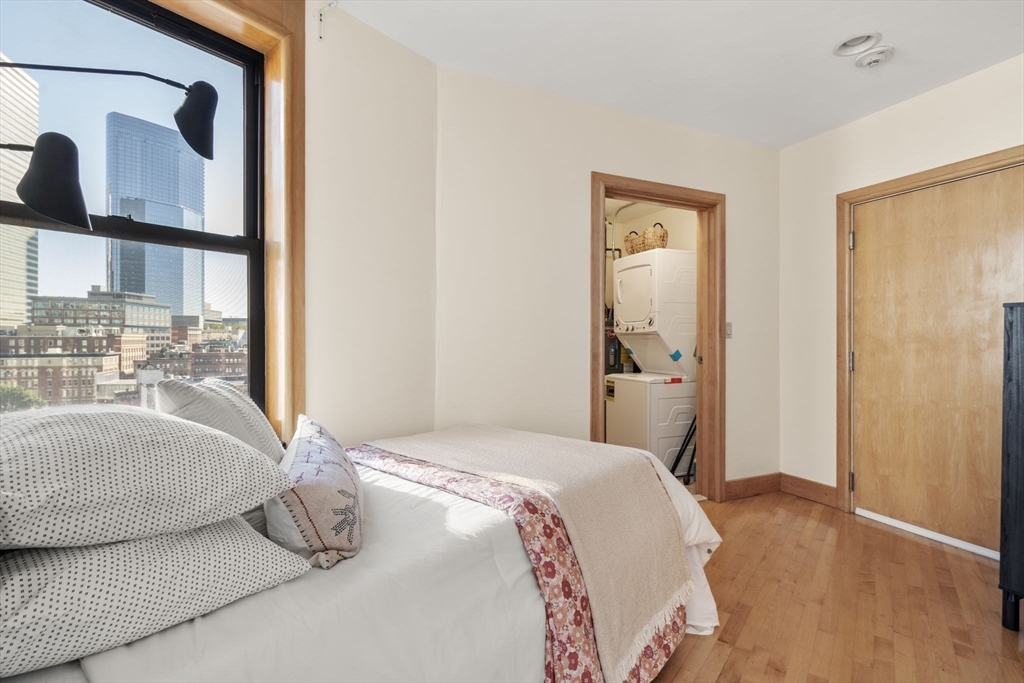 42 Beach Street # 9D, Boston Unit: 9D