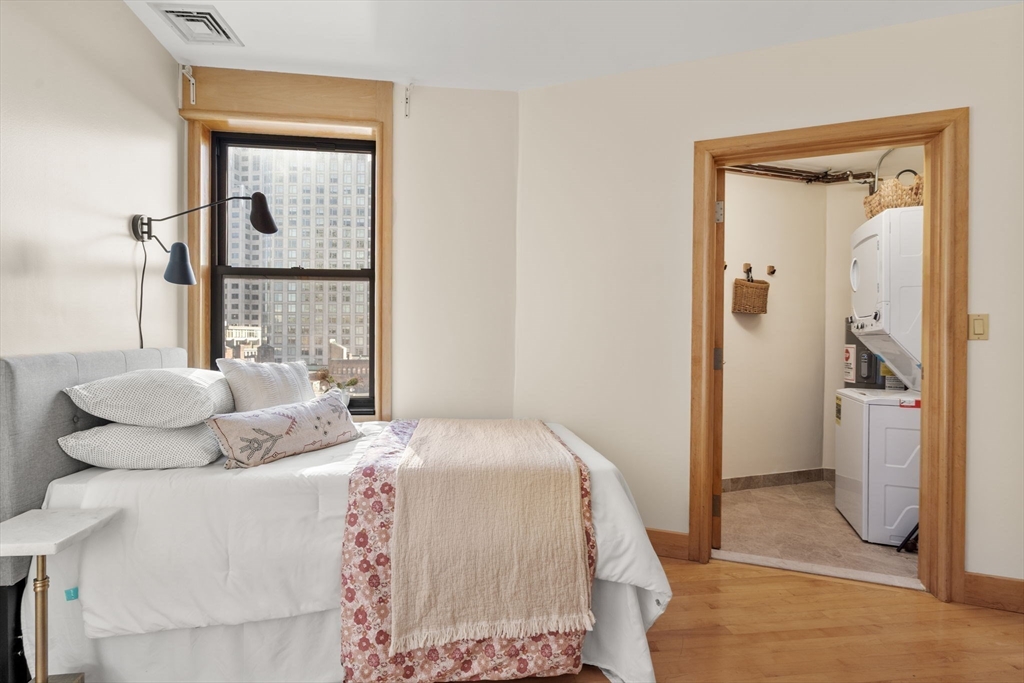42 Beach Street # 9D, Boston Unit: 9D