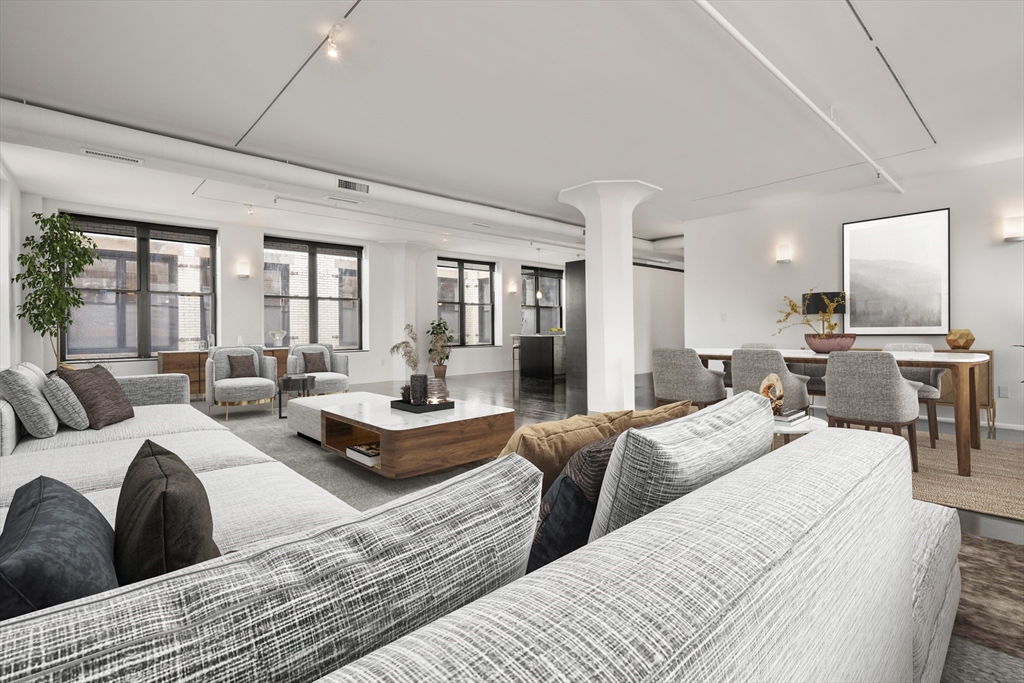 453 Washington # 11B, Boston Unit: 11B