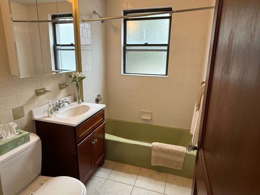 63 Park # 1, Arlington Unit: 1