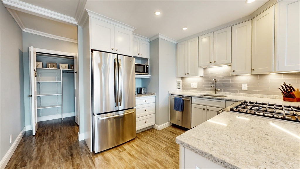 65 E India Row # 24H