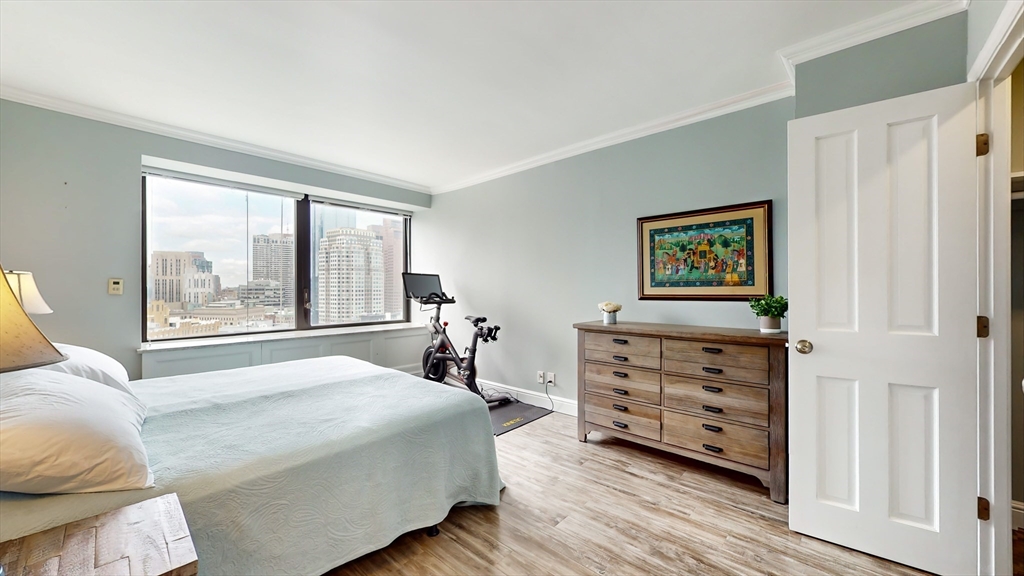 65 E India Row # 24H